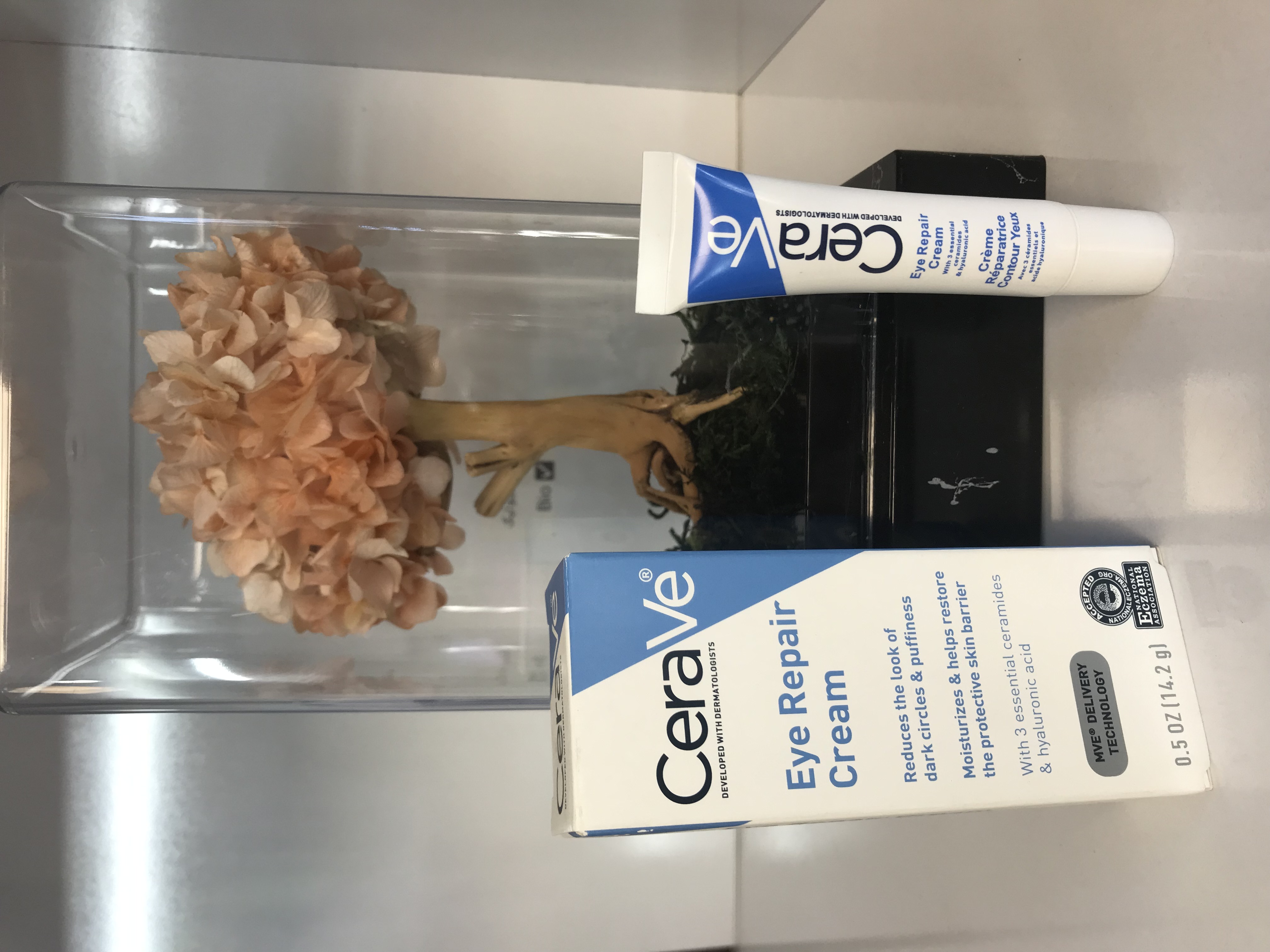 کرم دور چشم سراوی Cerave